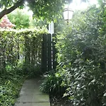 The Palatine Garden Apartment